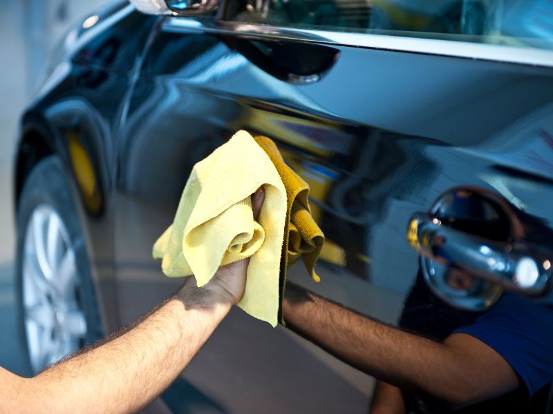 Lava-rápido: 8 serviços que deixarão seu carro como novo