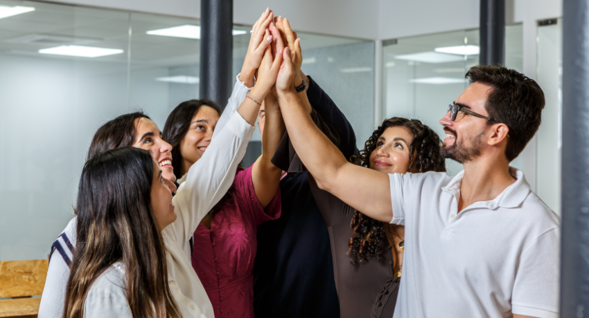 Motivação de equipe com rituais e metas claras: um guia sem improviso